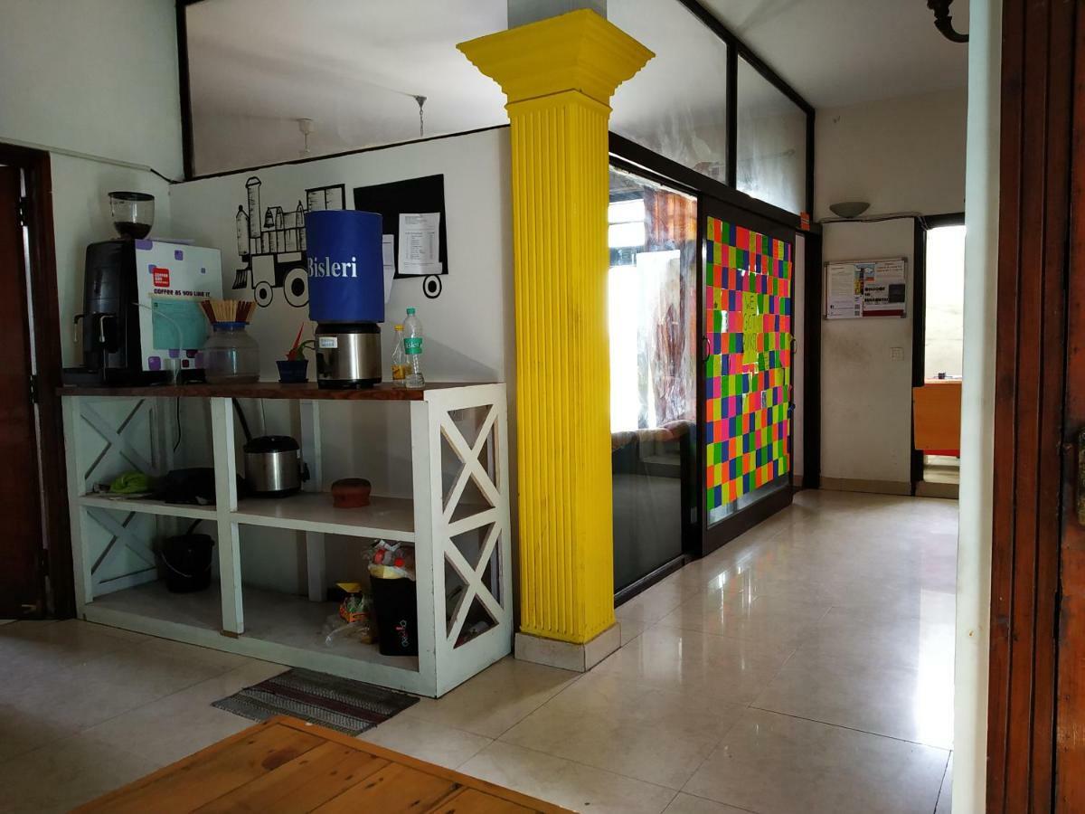 Bunkmates Hostel New Delhi Exterior foto